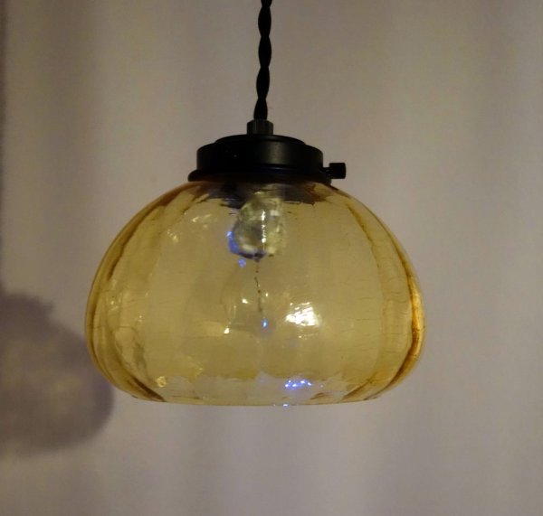 画像9: ボンボリ型　ペンダントライト　アンバーヒビ (9)