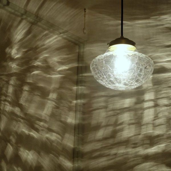 画像2: イチョウ型ペンダントライトヒビクリア (2)