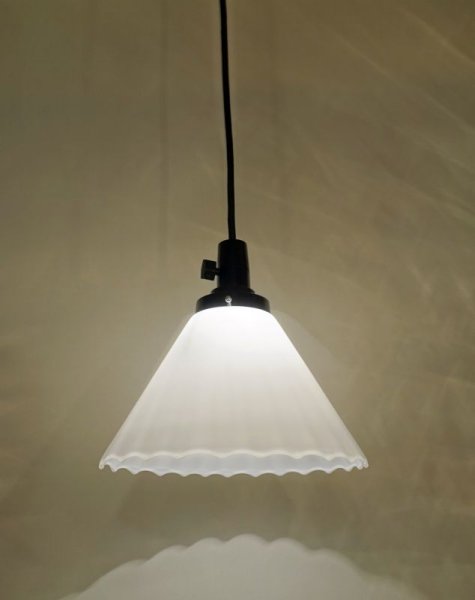 画像5: 1001円錐形ペンダントライト 乳白モール (5)