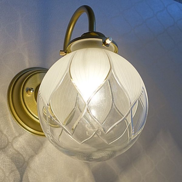 画像7: 丸型138mm ブラケットライト ハス切子  (7)