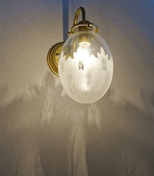 画像4: 重ね葉切子　タマゴ型　ブラケットライト　 (4)