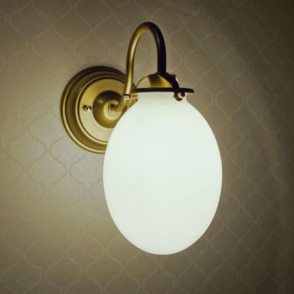 画像5: タマゴ型　ブラケットライト　乳白 (5)