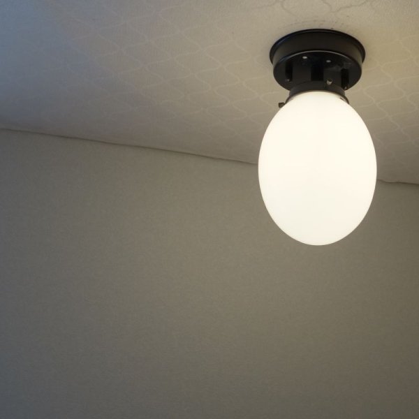 画像3: 直付け型ライト タマゴ型　乳白 (3)