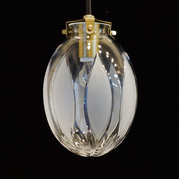 画像10: リーフ柄切子タマゴ型ペンダントライト (10)