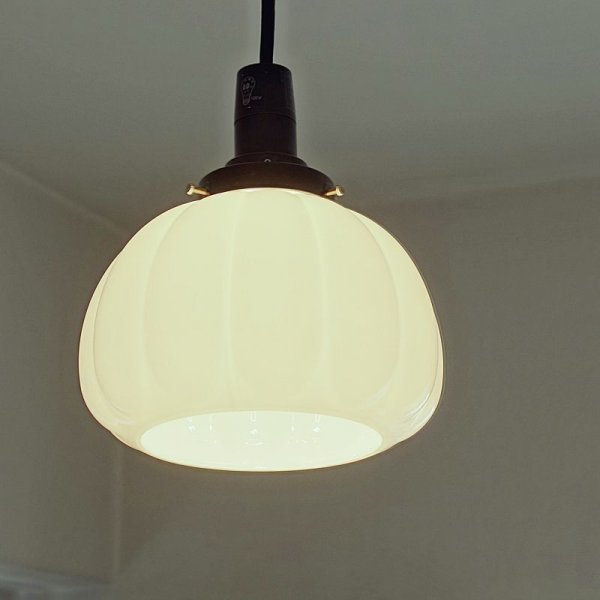 画像4: かぼちゃ型ペンダントライト　乳白 (4)