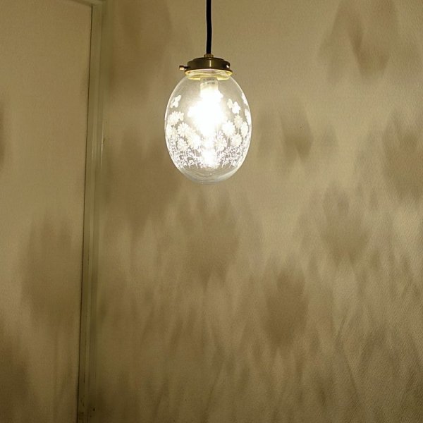 画像10: ポンポン花切子タマゴ型ペンダントライト (10)