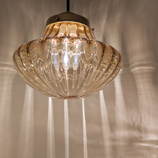 画像2: イチョウ型ペンダントライトアンバーモール (2)