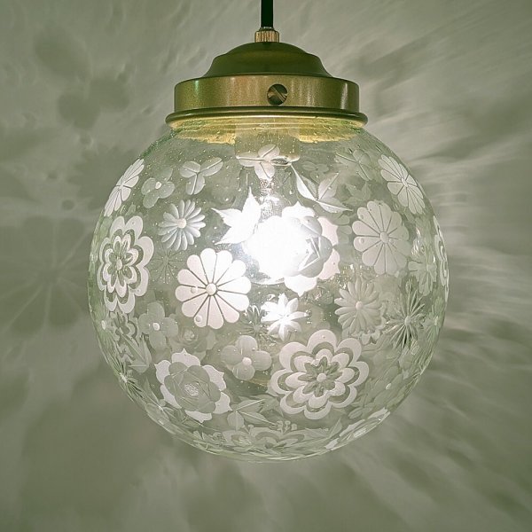 画像1: 限定品　花いっぱい切子ペンダントライト　グリーン泡200mm (1)