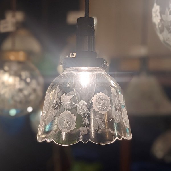 画像2: 限定品　バラ花切子　Bellカットペンダントライト　 (2)
